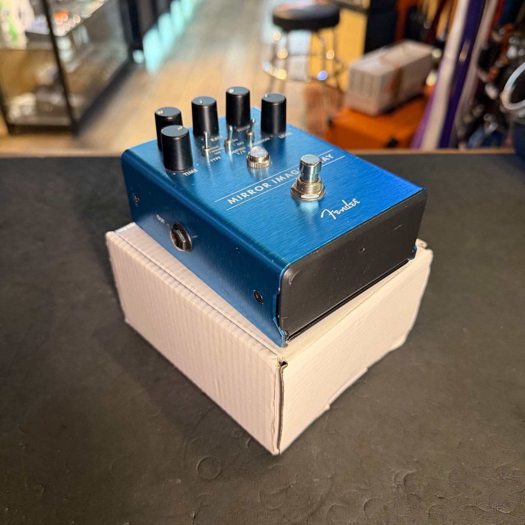 Fender Mirror Image Delay Effects Pedal - Preowned