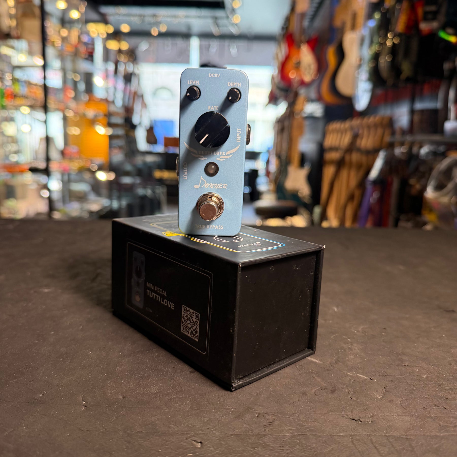 Donner Tutti Love Chorus Pedal - Preowned with Box
