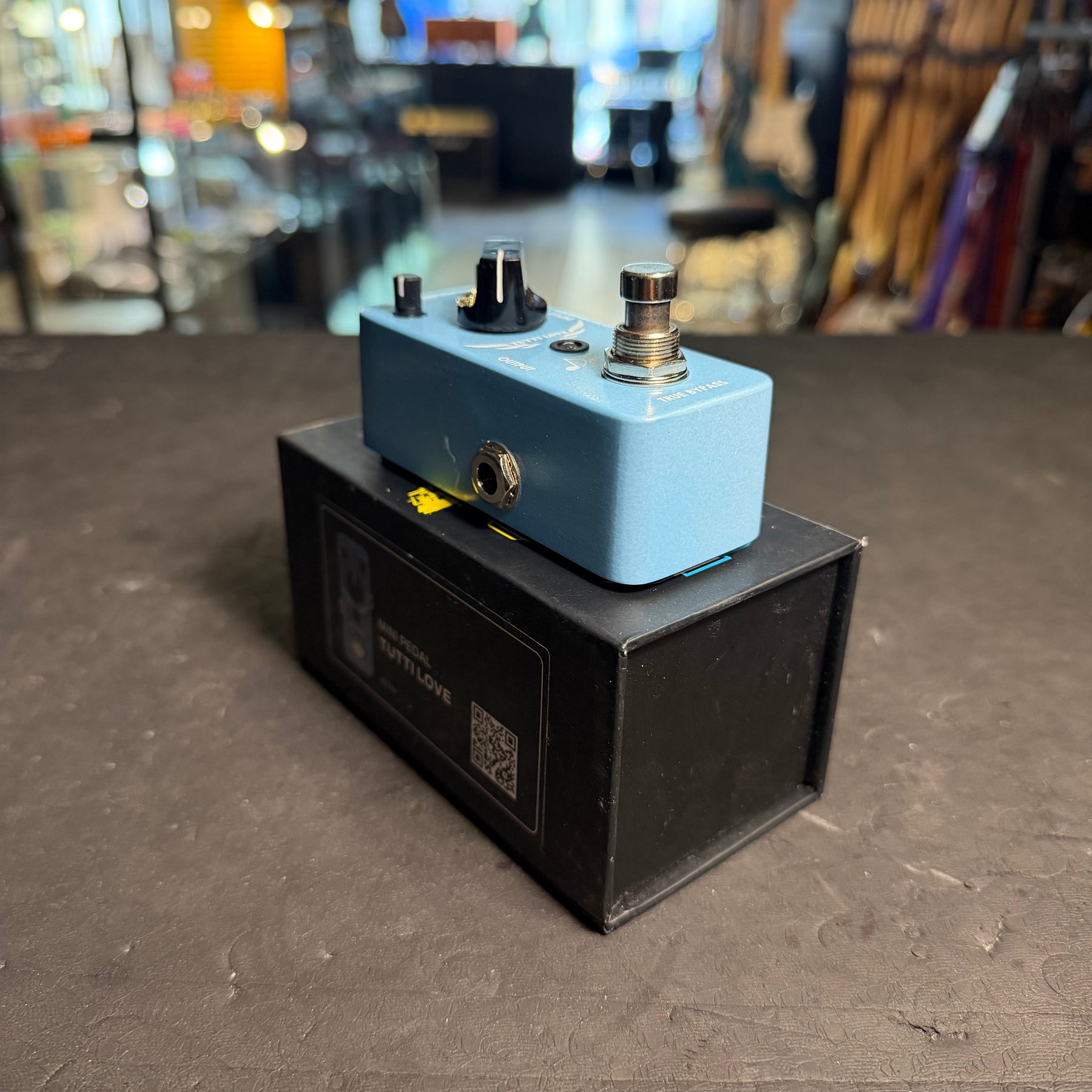 Donner Tutti Love Chorus Pedal - Preowned with Box