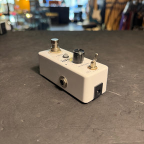 Rowin Noise Gate Guitar Effects Pedal - Preowned