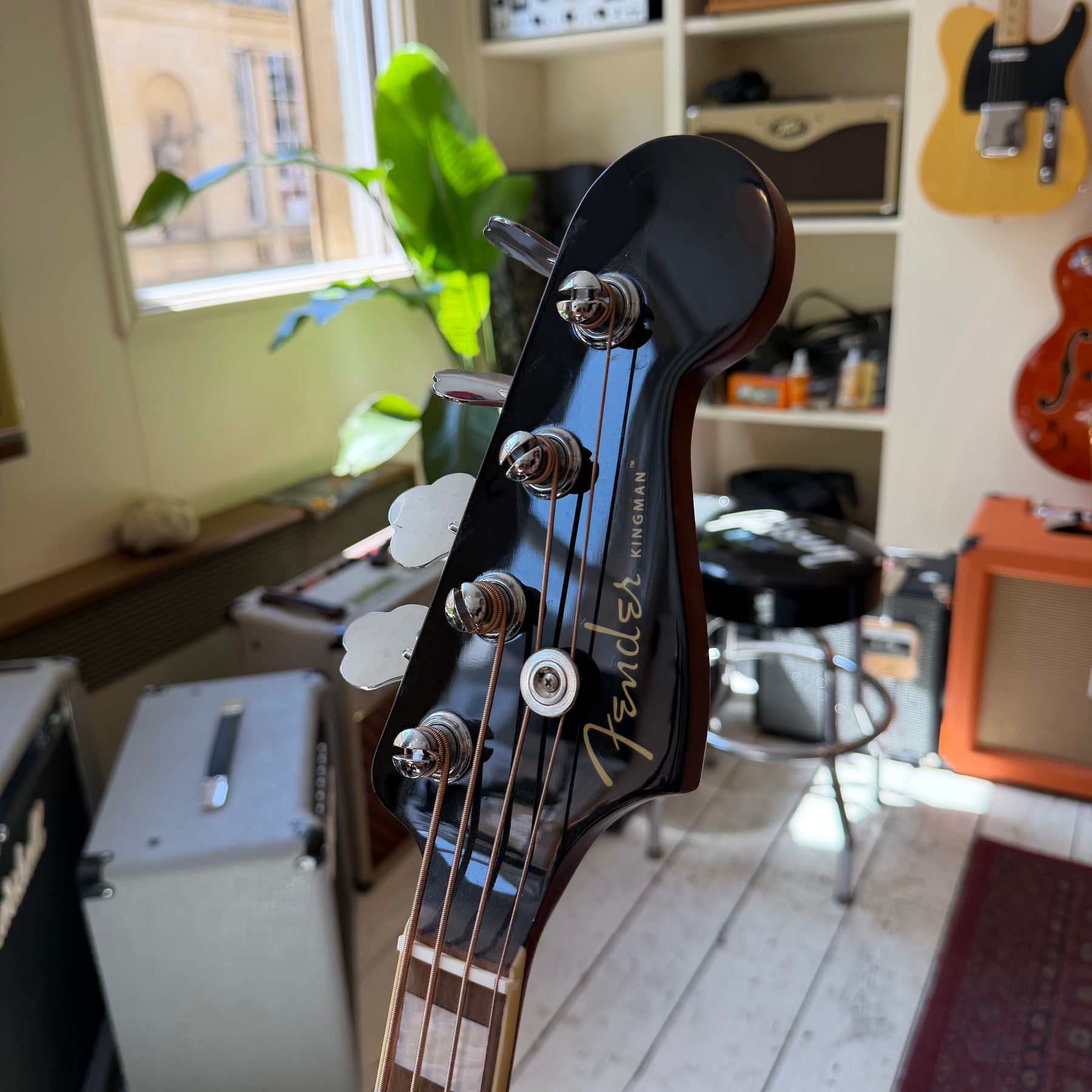 Fender Kingman Electro Acoustic Bass Guitar with Gig Bag - Black - Preowned