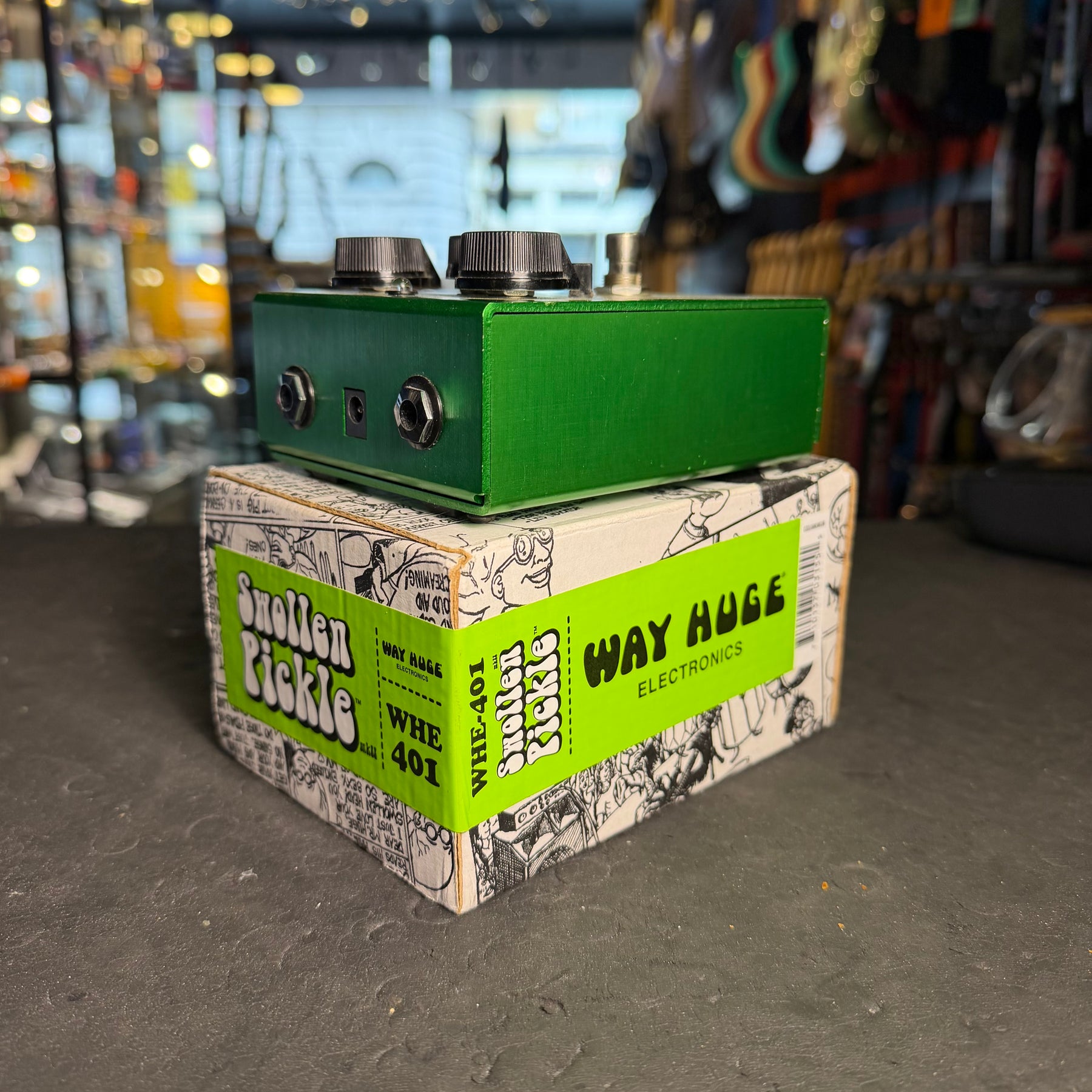 Way Huge Swollen Pickle Jumbo Fuzz Effects Pedal - Preowned with Box