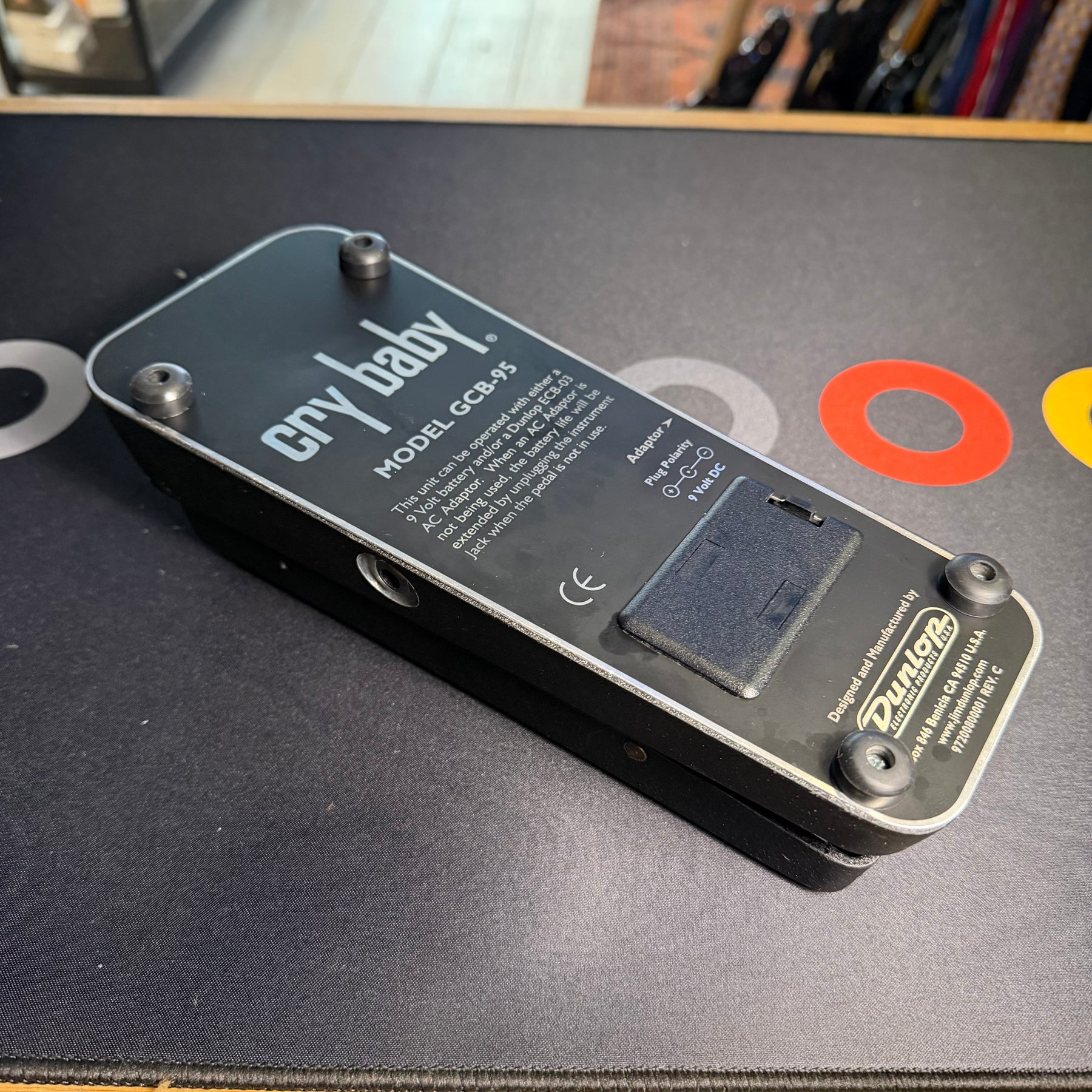 Dunlop GCB-95 Cry Baby Wah Effects Pedal - Preowned