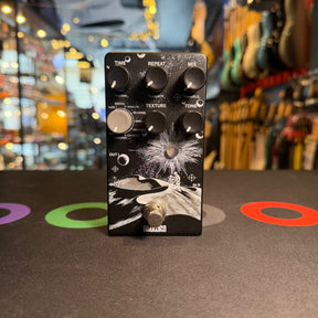 Klowra Everlast Delay Crystal Grain Extension Effects Pedal - Preowned