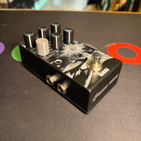Klowra Everlast Delay Crystal Grain Extension Effects Pedal - Preowned