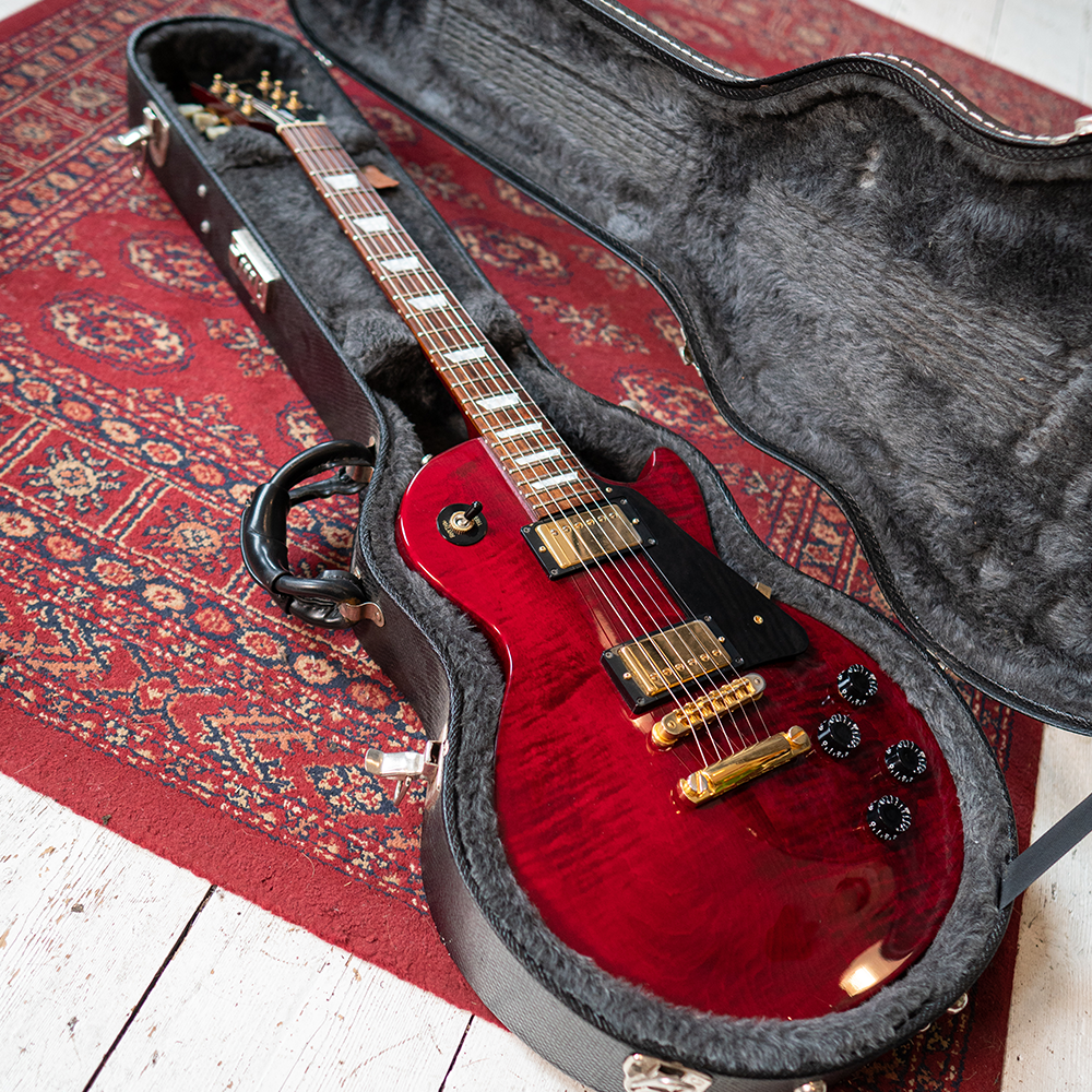 2003 Gibson Les Paul Studio Wine Red - Gibson Hard Case - Preowned