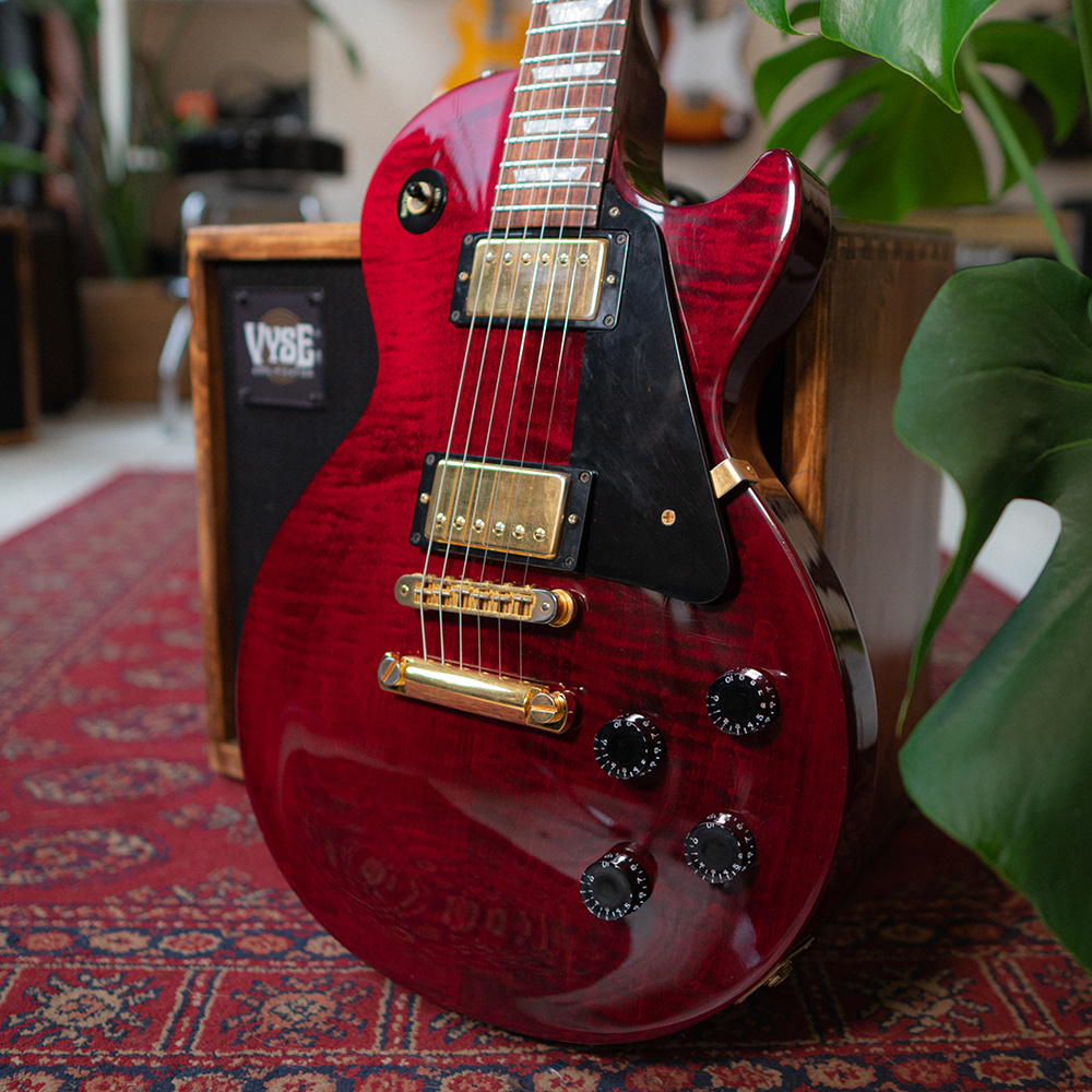 2003 Gibson Les Paul Studio Wine Red - Gibson Hard Case - Preowned
