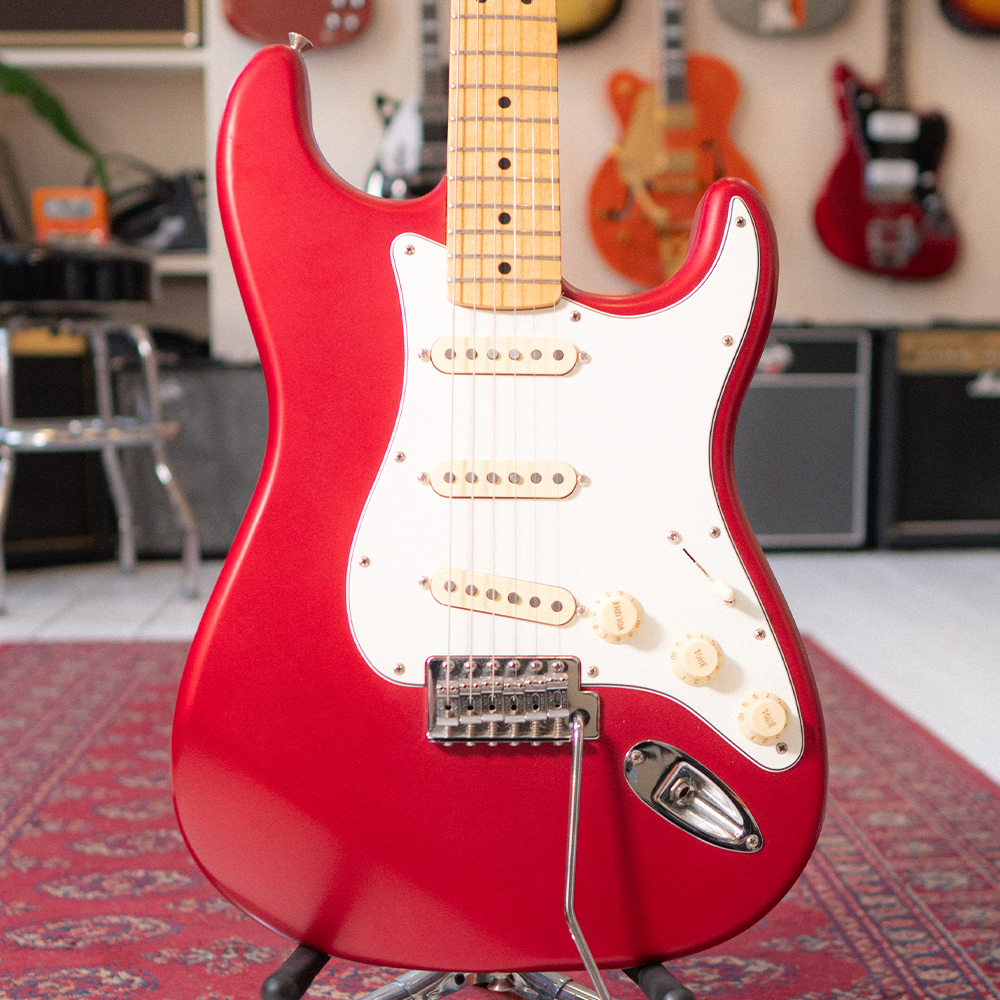 Fender Mexican Standard Stratocaster - Satin Candy Apple Red - Preowned