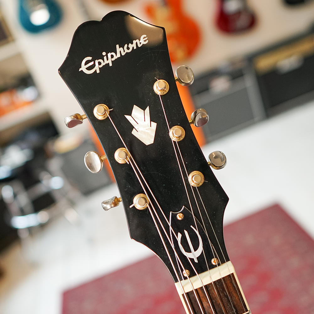 Epiphone Riviera P93 Wine Red with Hard Case - Preowned