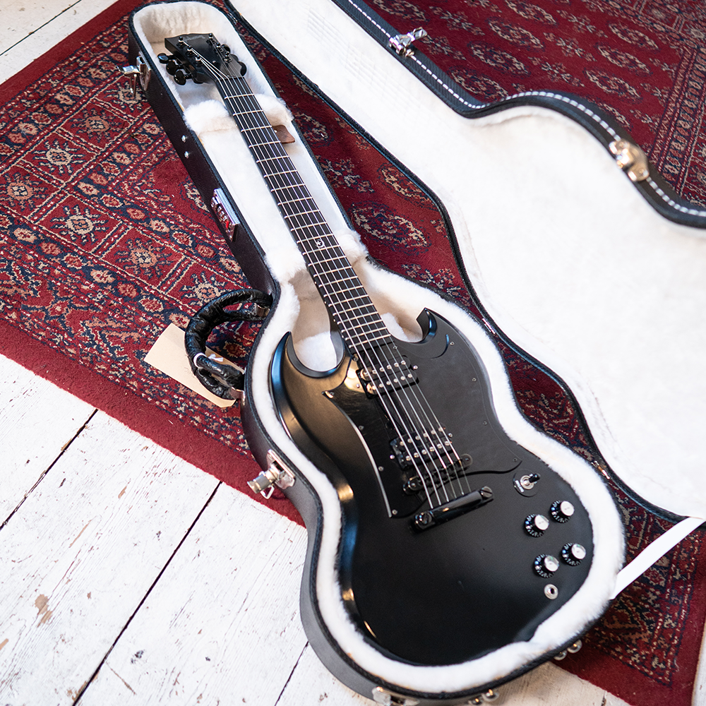 2001 Gibson SG Gothic - Gibson Hard Case - Preowned