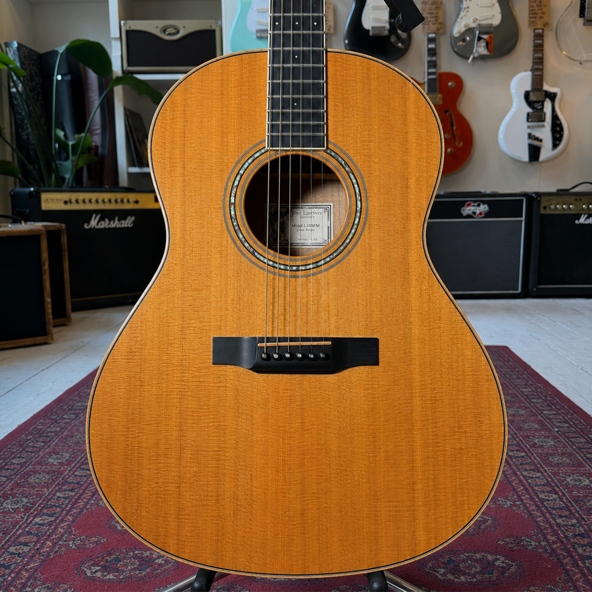 L'arrivee LO9 Acoustic Guitar W/Hardcase - Flame Maple Back n Sides - Preowned