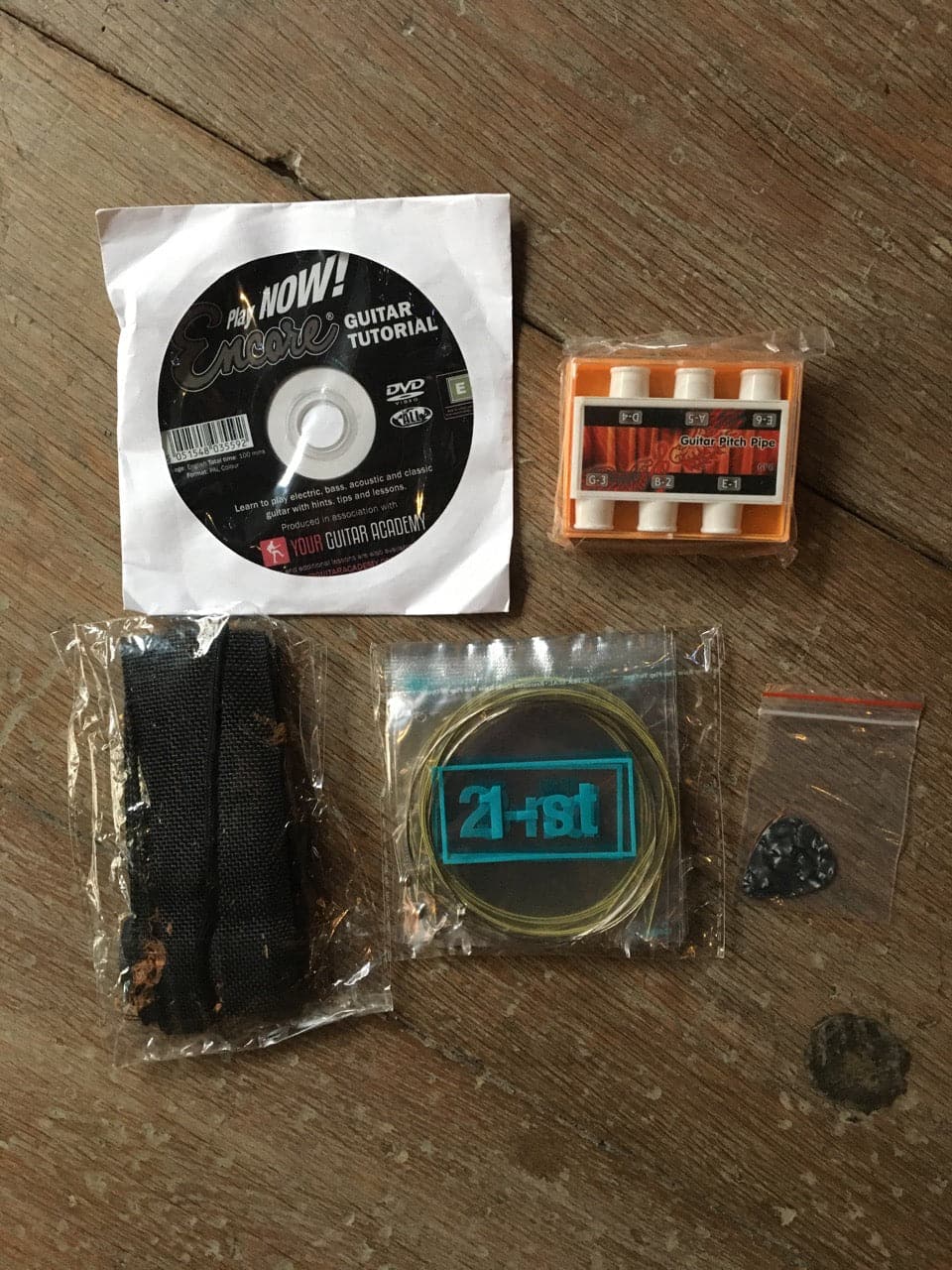Encore Accessory Pack - Canvas Bag, Strap, Strings, Picks, Pitch Pipe and Tutorial CD